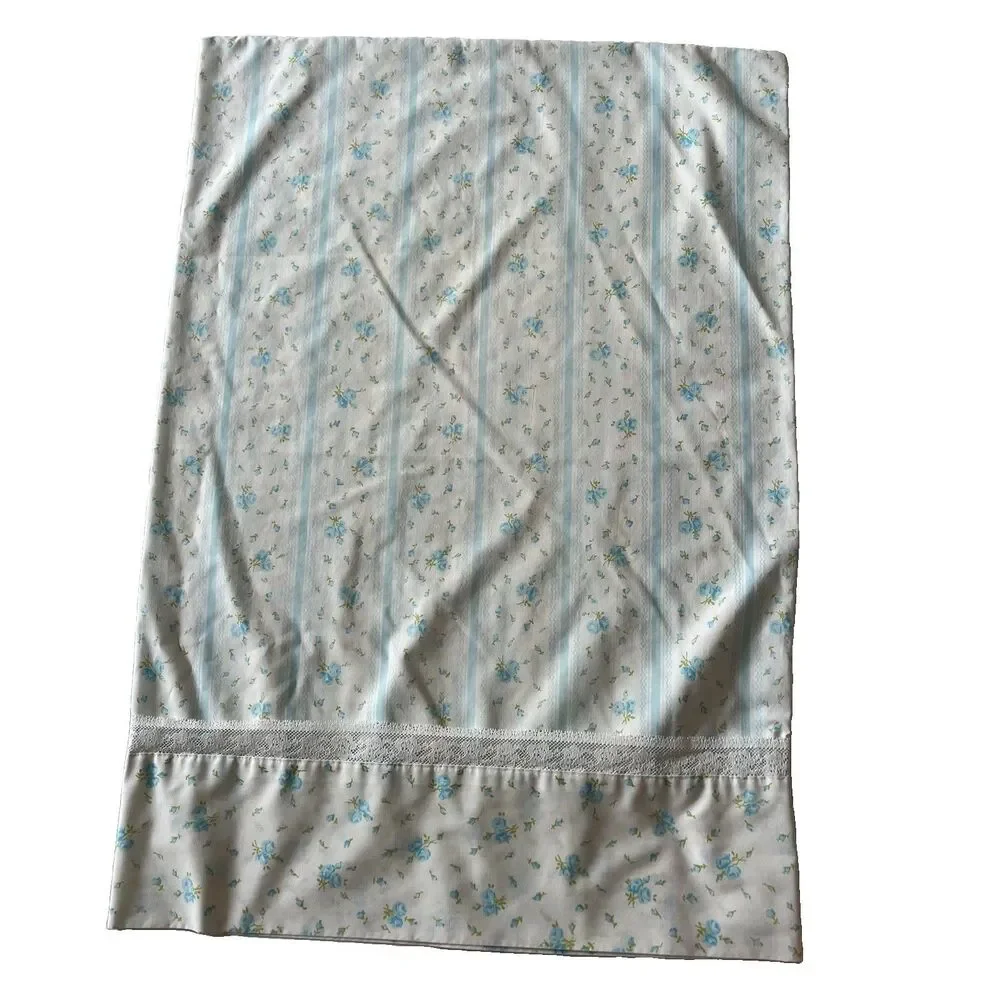 VTG 60-70s JC Penney Springmaid Blue White 2 Pillowcase Roses Lace Trim Percale